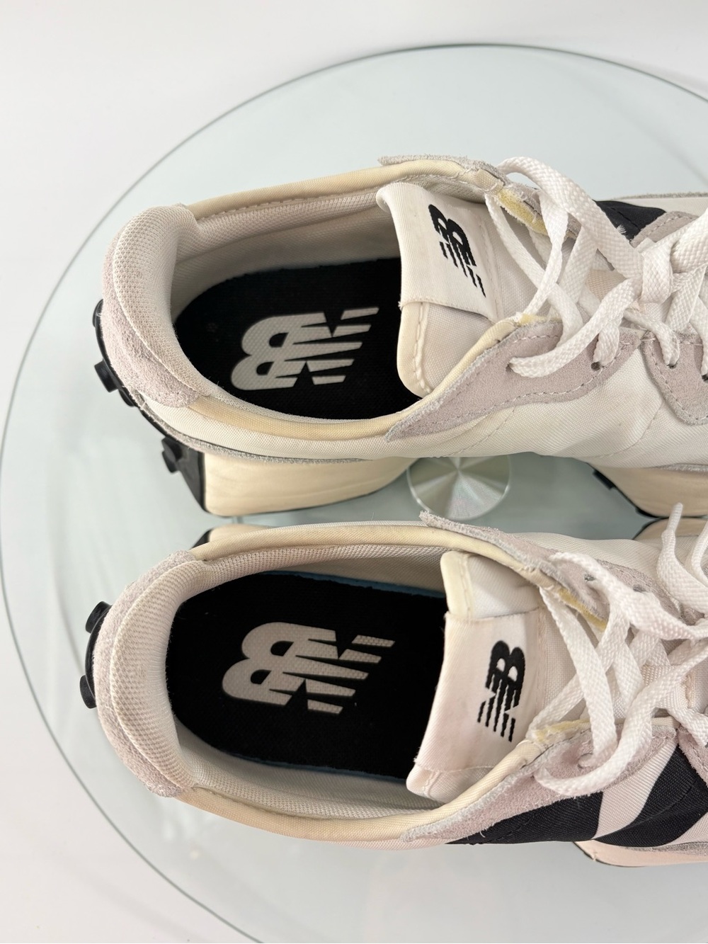 New Balance 327 Sea Salt White Black Sneakers Womens Size 8 Casual Shoes - Picture 9 of 13